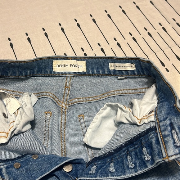 DENIM FORUM The Yoko High Rise Slim. Size 25 - Picture 10 of 13